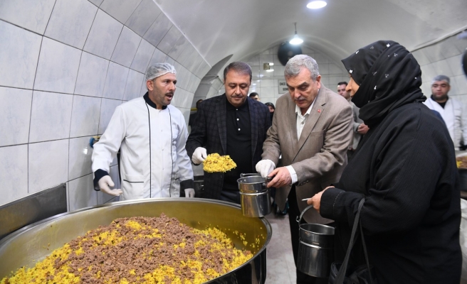 Aşevi gönülleri ısıtıyor