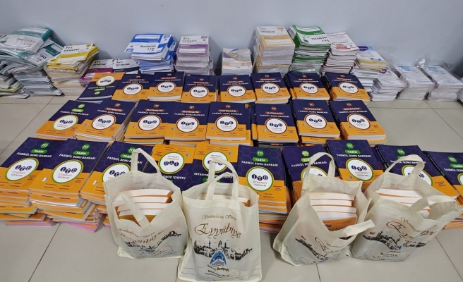 Eyyübiye’de öğrencilere eğitim seti verildi