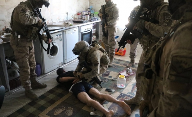 Şanlıurfa’da jandarmadan uyuşturucu operasyonu