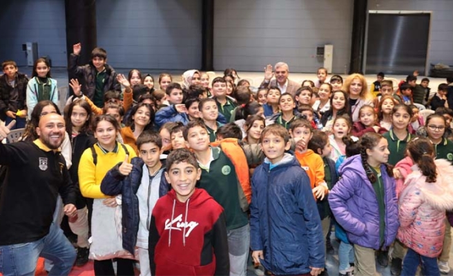 Başkan Beyazgül bilim şenliği etkinliğine katıldı