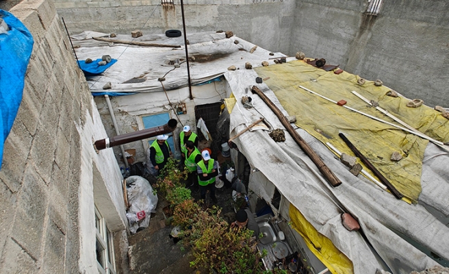 Eyyübiye Belediyesi 250 yoksul ailenin evini yenilenecek