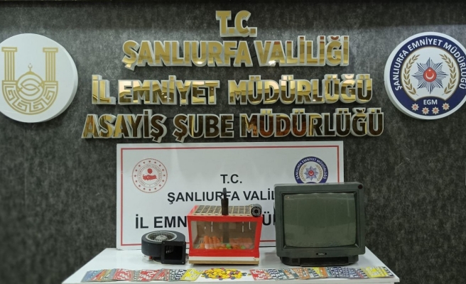 Şanlıurfa’da kumar oynatılan iş yerine polis baskını!