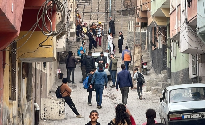 Şanlıurfa’da araması olan şüpheli, araç gasp edip polise ateş açtı