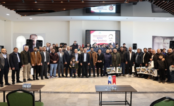 EYYÜBİYE BELEDİYESİ’NDEN AMATÖR SPOR KULÜPLERİNE ÖNEMLİ DESTEK